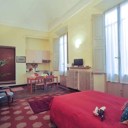 פיאצ'נצה Cozy Apartment In Palazzo Malaspina מראה חיצוני תמונה